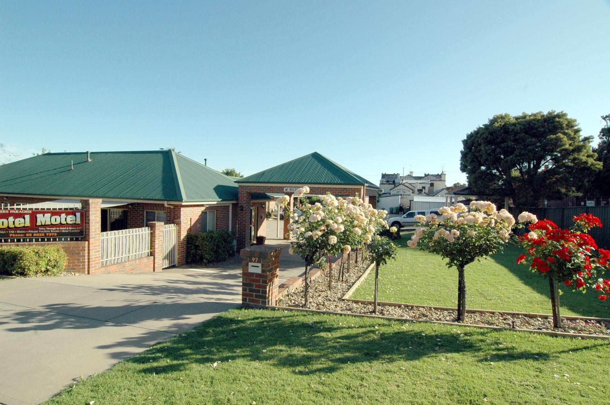 Poachers Paradise Motel Rutherglen Exterior photo